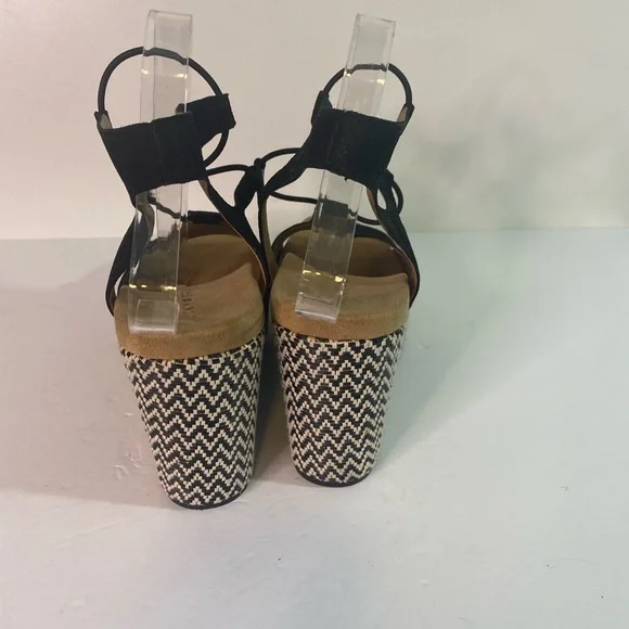 Lucky Brand Yejidas Sandals size 9 NWOT - Picture 6 of 9